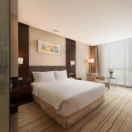 Holiday Inn Taicang City Centre By Ihg Экстерьер фото
