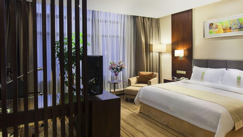 Holiday Inn Taicang City Centre By Ihg Экстерьер фото
